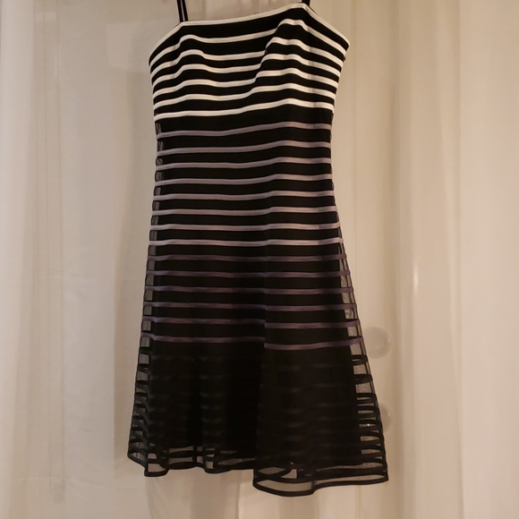 WHBM Dress NWT - Picture 3 of 13